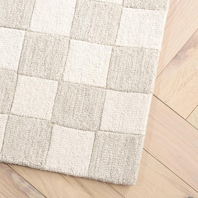 Martha Stewart x SAFAVIEH Area Rug Collection - 4' x 6', Beige & Ivory, Handmade Wool, Checkered Pattern, Ideal for Living Room, Foyer, Bedroom, Accent Space (MSR4760B)