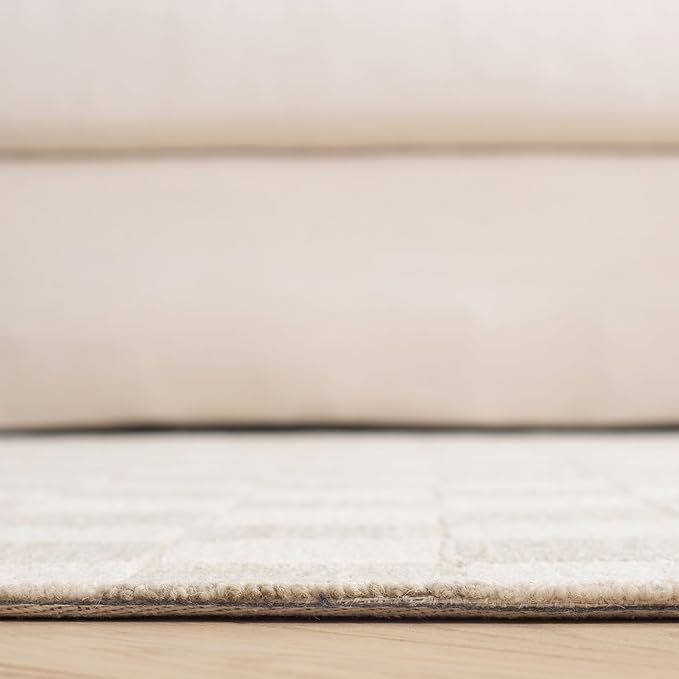 Martha Stewart x SAFAVIEH Area Rug Collection - 4' x 6', Beige & Ivory, Handmade Wool, Checkered Pattern, Ideal for Living Room, Foyer, Bedroom, Accent Space (MSR4760B)