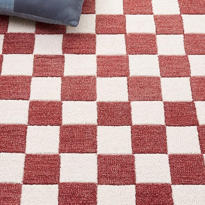 SAFAVIEH Ebony Collection Runner Rug - 2'3" x 8', Red & Ivory, Handmade Wool, Checkered Pattern, Ideal for Living Room, Hallway, Foyer, Bedroom (EBN175Q-28)